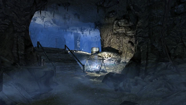 Сразу после входа в пещеру.