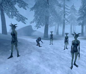 Riekling surrounded by Spriggans