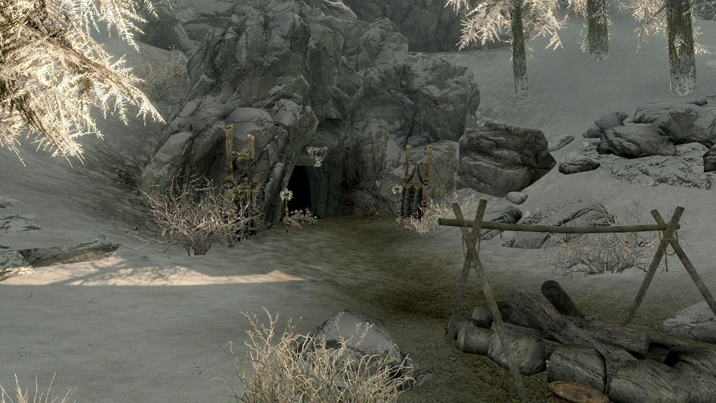 Duskglow Crevice is a cave located northwest of Silverdrift Lair. 