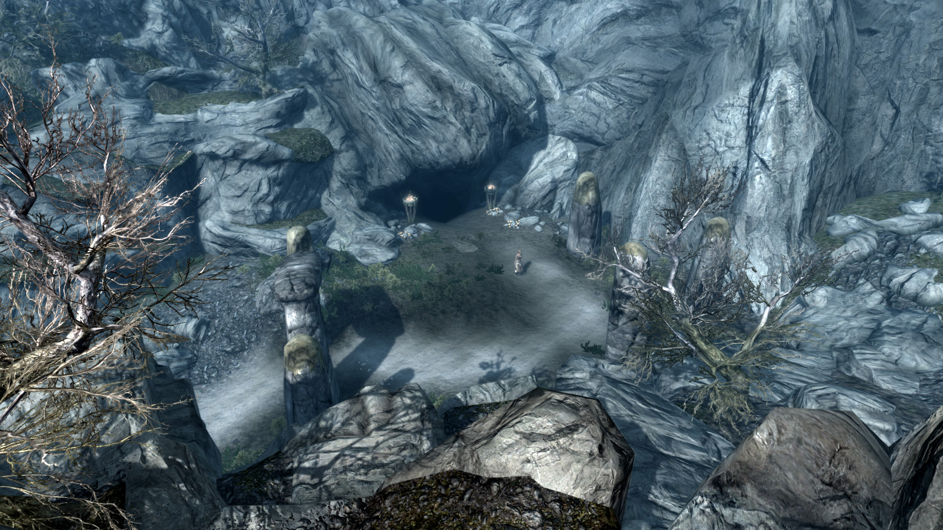 Reachcliff Cave) - пещера в игре The Elder Scrolls V: Skyrim. 