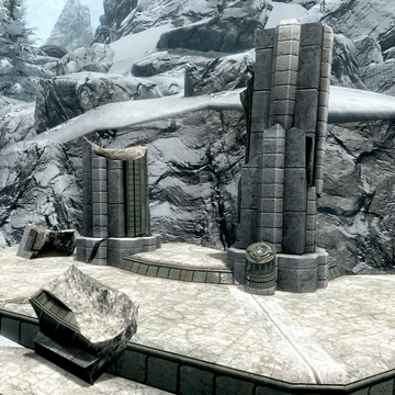 Paragon Platform Elder Scrolls Fandom (chests, enchanted weapons & armor + 10,000 gold!). paragon platform elder scrolls fandom