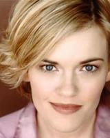 Kari Wahlgren