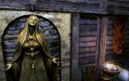 A statue dedicated to the goddess in Riften's Temple of Mara.