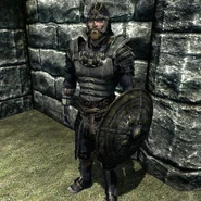 Zbroja ostrzy (Skyrim).jpg (236 KB) Norski członek Ostrzy noszący Akavirską zbroję Tsaesci z gry The Elder Scrolls V: Skyrim