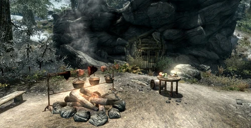 Лагерь перед входом в руины