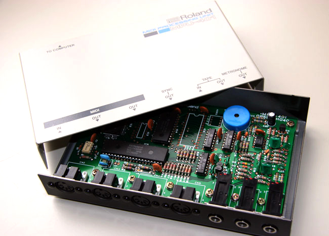Roland MPU-PC98II MIDIインターフェース Roland MPU-PC98II MIDIインターフェース PC-98用の主要なMIDI