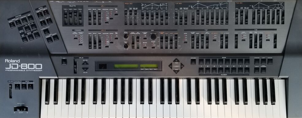 MATRIXSYNTH: Roland JD-800 + Strings, Brass, Piano, Guitar