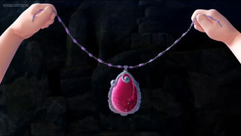 The Amulet Turns Pink After Elena Is Free