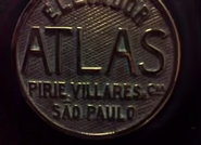 Elevadores Atlas manual crank, circa 1920s.