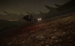 Таргоид-падальщик рядом с Asp Explorer