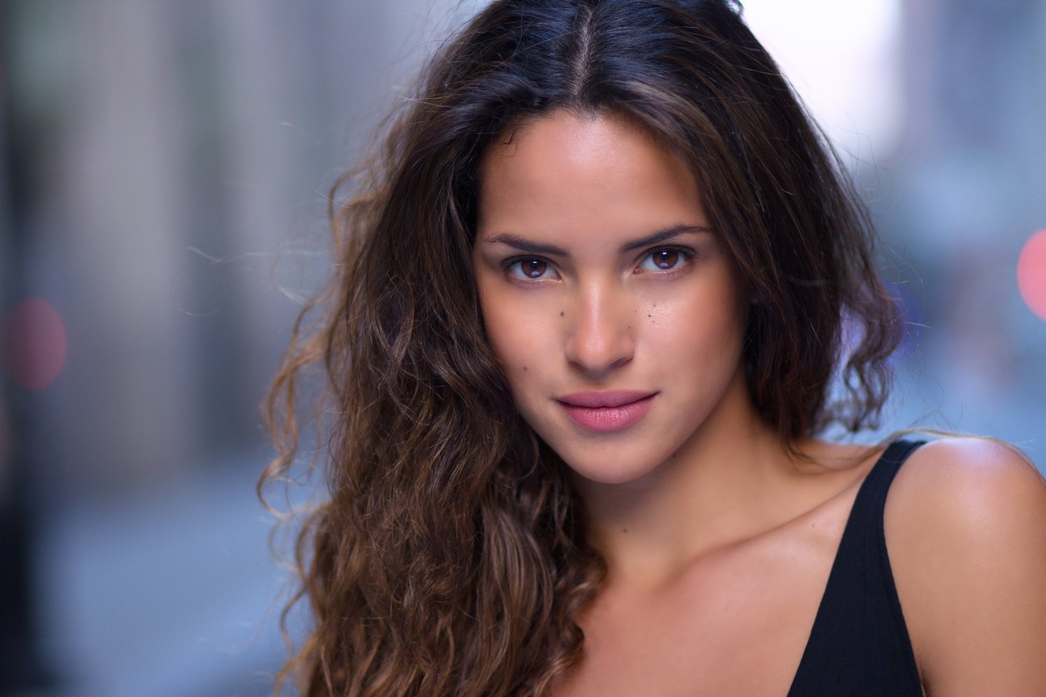 Adria Arjona - Wikipedia