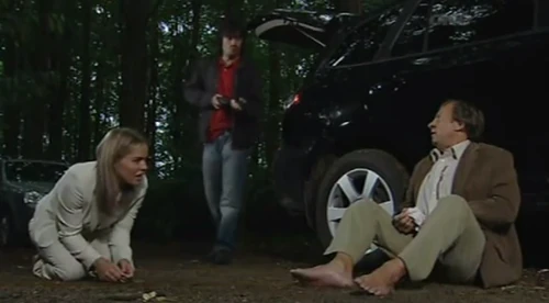Cain attacks and kidnaps Sadie and Tom in September 2006