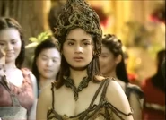 Danaya's palace attire in Book 1.