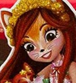 Enchantimals Royal Fabrina Fox and Frisk Secrets of Beauty Doll Set