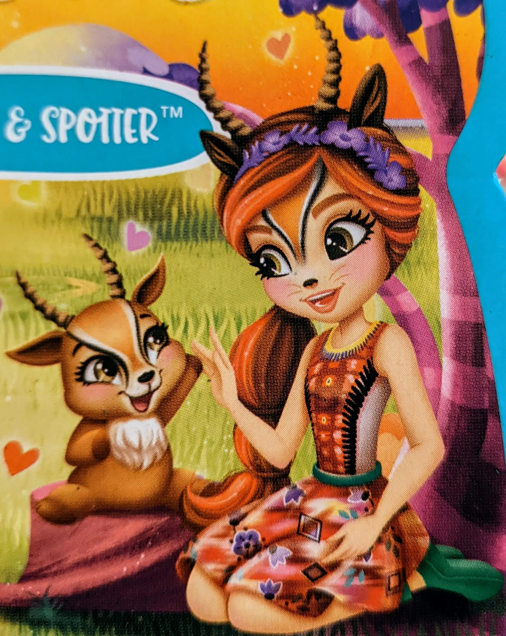 Enchantimals Bambola Gabriela la Gazzella e Cucciolo Amico Racer dalle