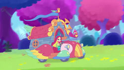 Enchantimals peeki parrot cheap