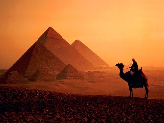 Las piramides de egipto.jpg