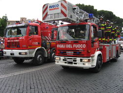 File:Vigili del Fuoco Incendio.jpg - Wikipedia