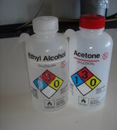 Laborflaschen (Ethanol/Aceton)
