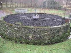 Trickling filter bed using plastic media