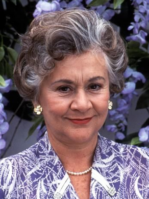 Joan Plowright | English Voice Over Wikia | Fandom