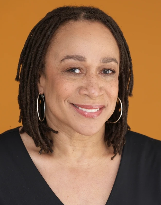 S. Epatha Merkerson | English Voice Over Wikia | Fandom