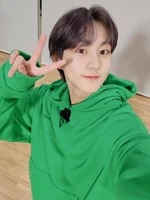 Jungwon Weverse 220430 (1).jpeg (276 KB) Weverse April 30, 2022