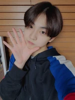 Jungwon weverse update 210130 2.jpg (417 KB) Weverse January 30, 2021