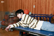 Jungwon weverse magazine 7.jpg (149 KB) Weverse Magazine Shooting Sketch #3