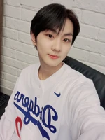 Jungwon Weverse 220902 (6).jpeg (320 KB) Weverse September 2, 2022