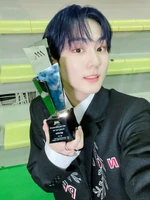 Jungwon-Twitter-Update-211202-2.jpg (547 KB) Twitter December 2, 2021