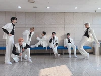 ENHYPEN January 23, 2022 (2).jpeg (645 KB) Twitter January 23, 2022