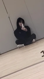 Jungwon-Weverse-Update-220310.jpg (432 KB) Weverse March 10, 2022