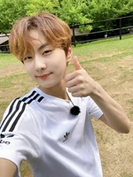Jungwon weverse update 210905.jpg (963 KB) Weverse September 5, 2021