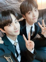 Jungwonsoobingtwitterupdate2101022.jpg (553 KB) Twitter January 2, 2021 (with Soobin from TXT)