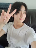 Jungwon weverse update 210910.jpg (515 KB) Weverse September 10, 2021