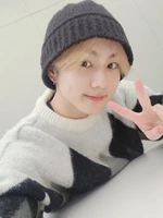 Jungwon-Weverse-Update-220422-1.jpg (354 KB) Weverse April 22, 2022