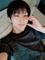 Jungwon Weverse 220824 (2).jpeg (419 KB) Weverse August 24, 2022