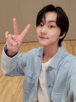 Jungwon Weverse October 16, 2021 (2).jpeg (351 KB) Weverse October 16, 2021