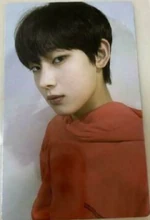 Sunoo lighstick photocard.png (366 KB) Lightstick