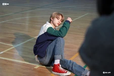 Weverse Magazine Shooting Sketch #4