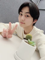 Jungwon-twitter-update-210727-1 1.jpg (322 KB) Twitter July 27, 2021