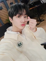 Jungwon-Twitter-Update-220320-1.jpg (320 KB) Twitter March 20, 2022