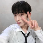 Sunoo Weverse 220714 (4).jpeg (395 KB) Weverse July 14, 2022