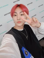Jungwon Weverse 220717 (3).jpeg (263 KB) Weverse July 17, 2022