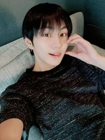 Jungwon Weverse 220824 (3).jpeg (426 KB) Weverse August 24, 2022
