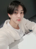 Jungwon-Twitter-Update-220402-3.jpg (291 KB) Twitter April 2, 2022