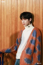 Sunoo weverse magazine 8.jpg (343 KB) Weverse Magazine Shooting Sketch #3