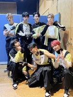 ENHYPEN Twitter 220714 (1).jpeg (553 KB) Twitter July 14, 2022