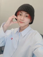 Jungwon Weverse 220611 (1).jpeg (277 KB) Weverse June 11, 2022